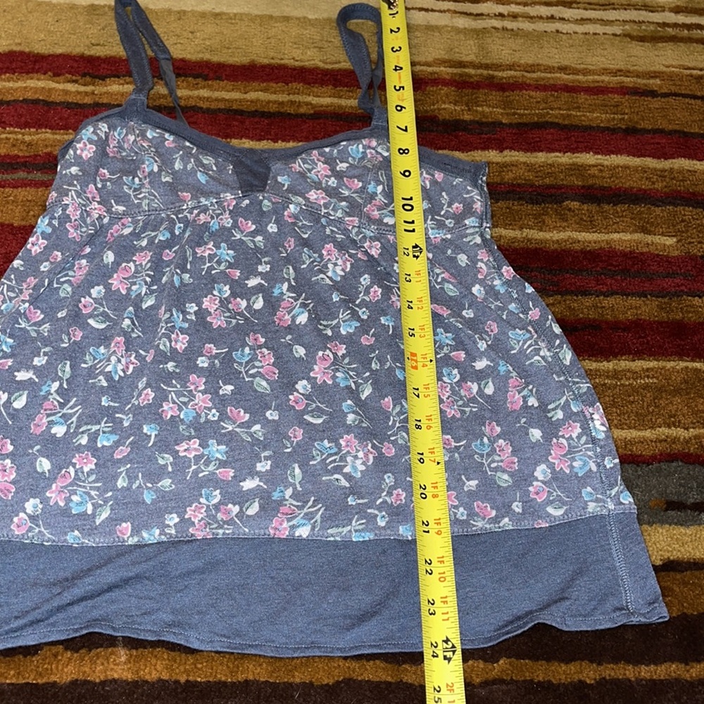 American Eagle tank size small - Picture 2 of 4